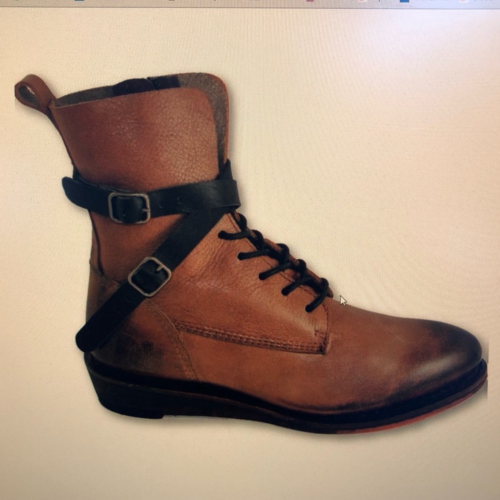 Gee WaWa Casey Tan/Black size 9M